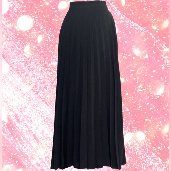 Pull&Bear Dresses & Skirts - Pull&Bear Maxi Length Pleated Skirt Size S